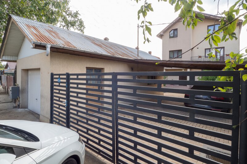 Afumati, vila individuala 7 camere rezidentiala sau HoReCa, curte 608mp