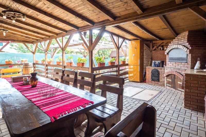 Afumati, vila individuala 7 camere rezidentiala sau HoReCa, curte 608mp